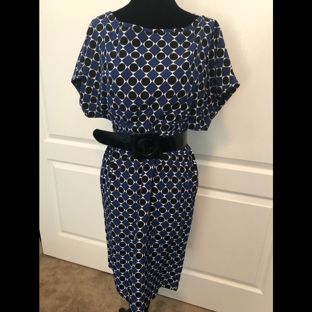 Michael Kors Geometric dress! Belt included